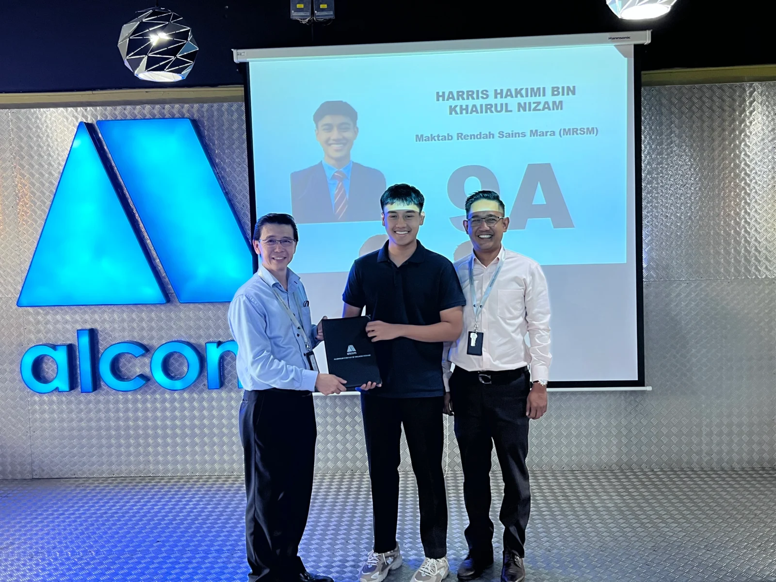 8 Academic Excellence Award 2023 4